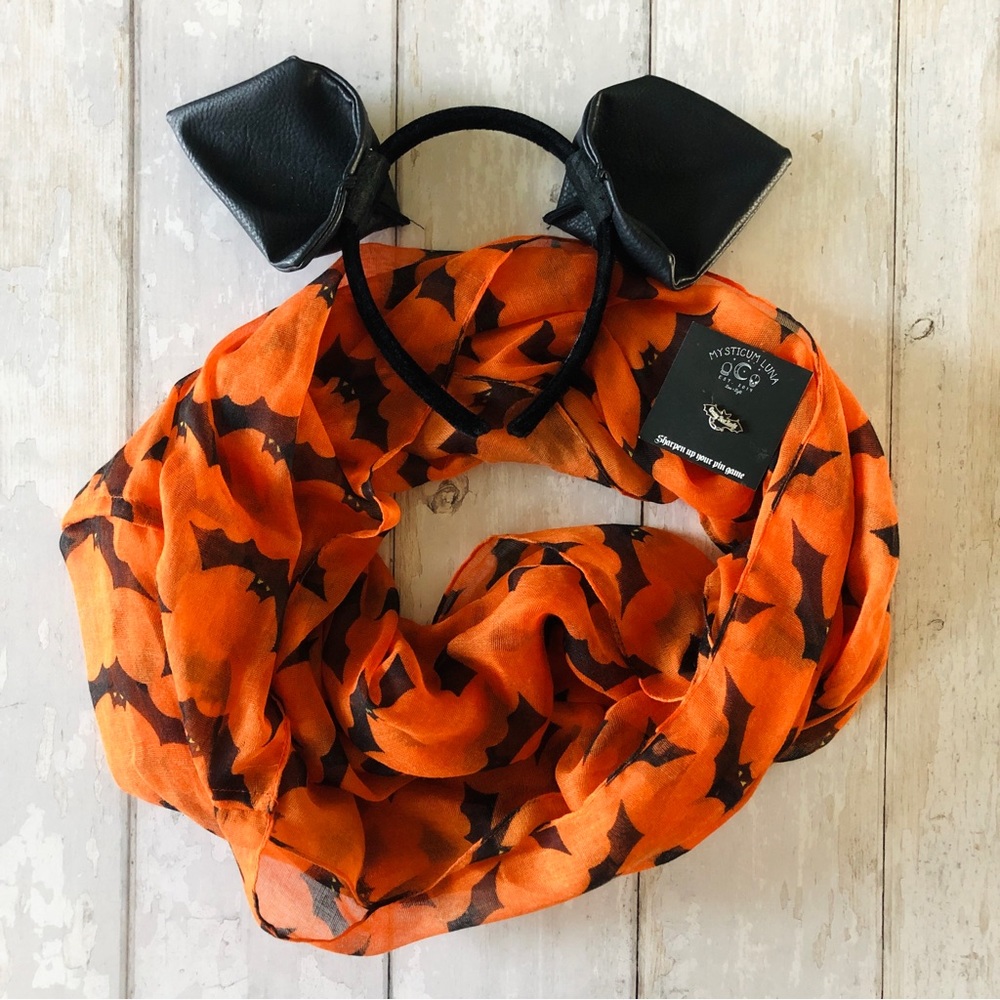 Batty Halloween Bundle 🦇 Scarf, headband, pin!